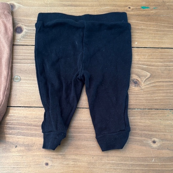 Baby 0-3 months pants Camouflage, Brown, and Black Bottoms Set - Picture 3 of 13
